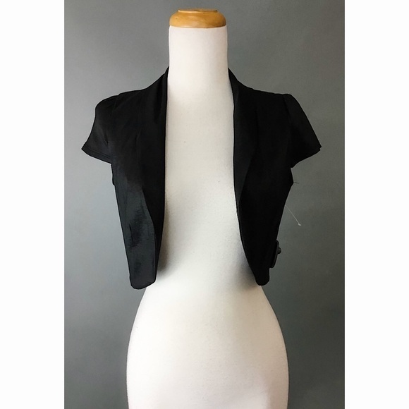 FOREVER Black Short Sleeve Jacket - Picture 1 of 4